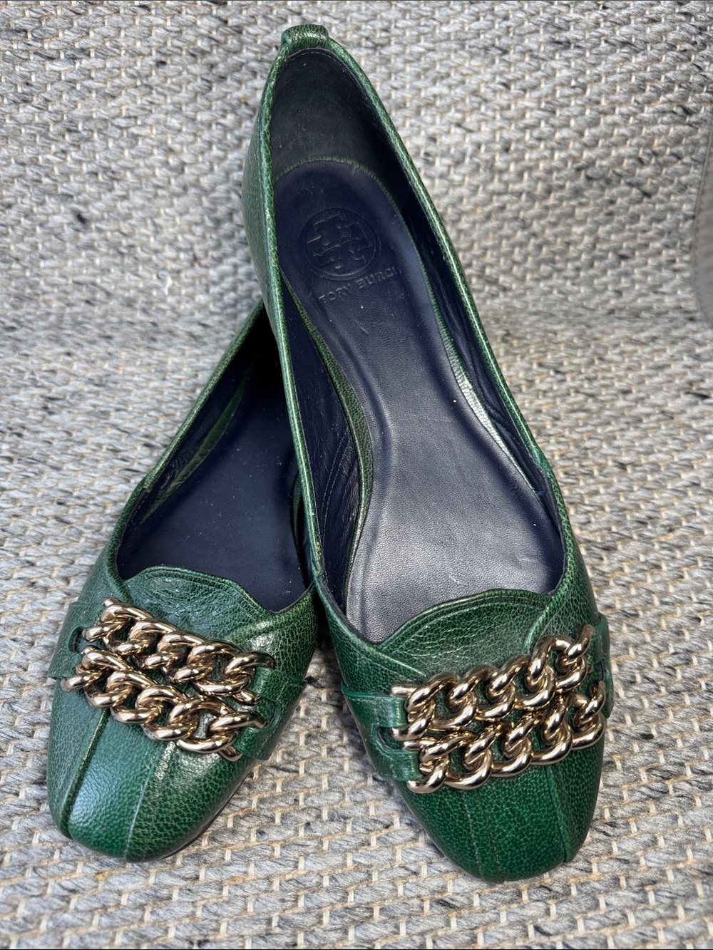 Tory Burch Hana Ballet Flats Emerald Green Leather Chain Accent - Picture 14 of 14